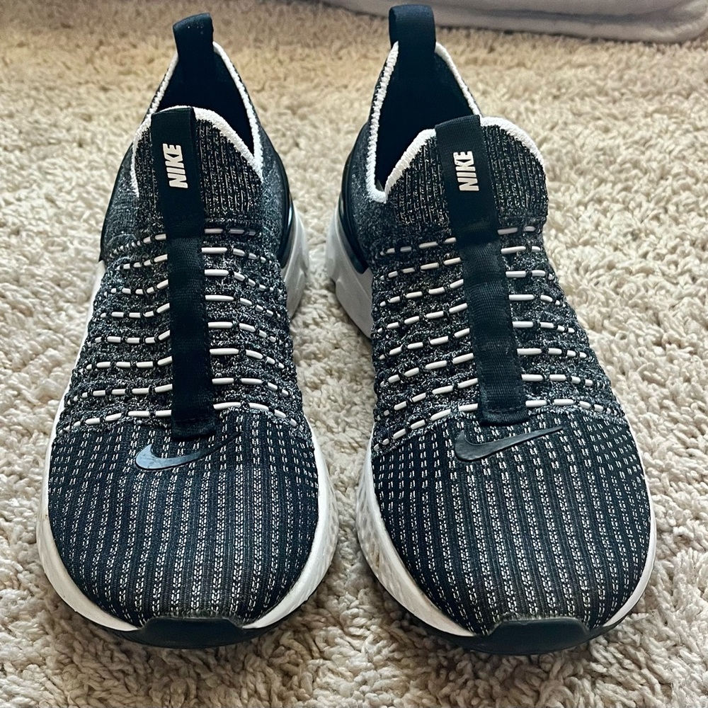 Women’s Nike React Phantom Running shoes